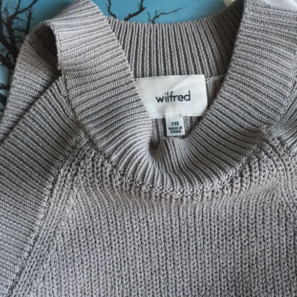 Aritzia knit top - Picture 3 of 3